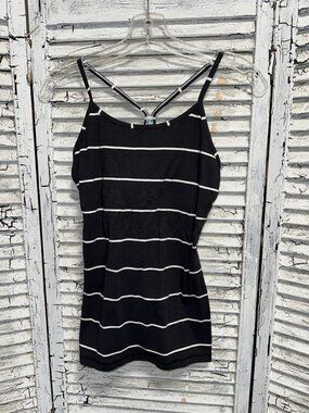 Girls Lululemon Iviva Razorback Tank Top Size 14